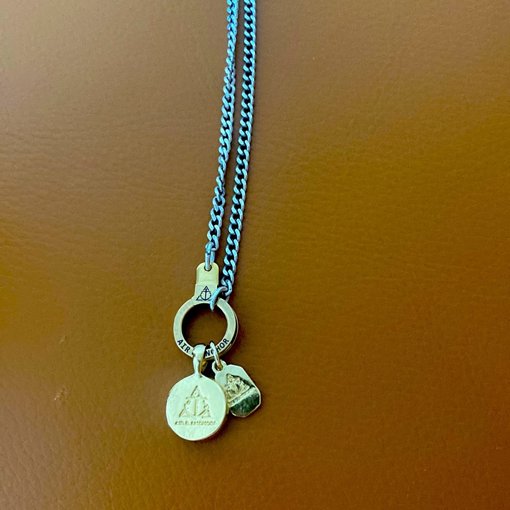 Air & Anchor necklace